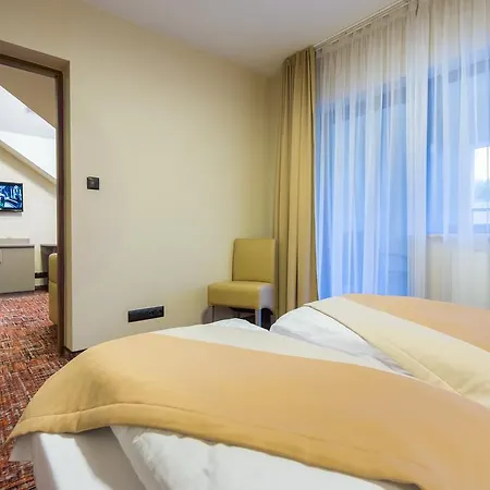 Kanion Bed & Breakfast 2*